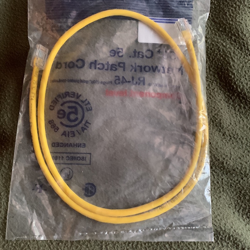 **HOST PICK** NIP 350+ 5e network patch cord. RJ-45. Component level. - Picture 3 of 3
